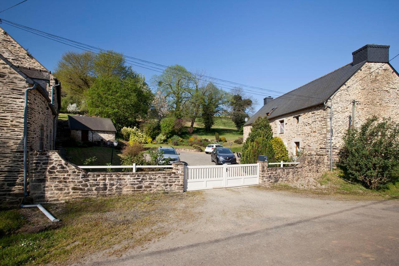 Stone Cottage With Modern Cosy Interior Near To Josselin Perfect Retreat For Writers Or Star Gazers Guégon エクステリア 写真